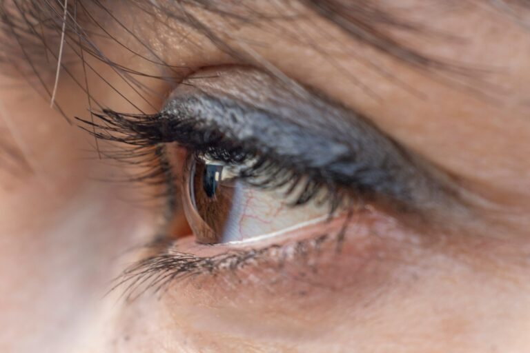 WHAT YOUR EYE TWITCHING IS TELLING YOU